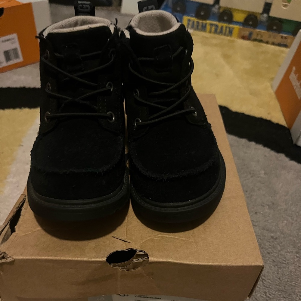 Black ugg boots for toddler boys